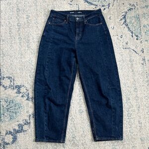 Barrel Ankle Jeans